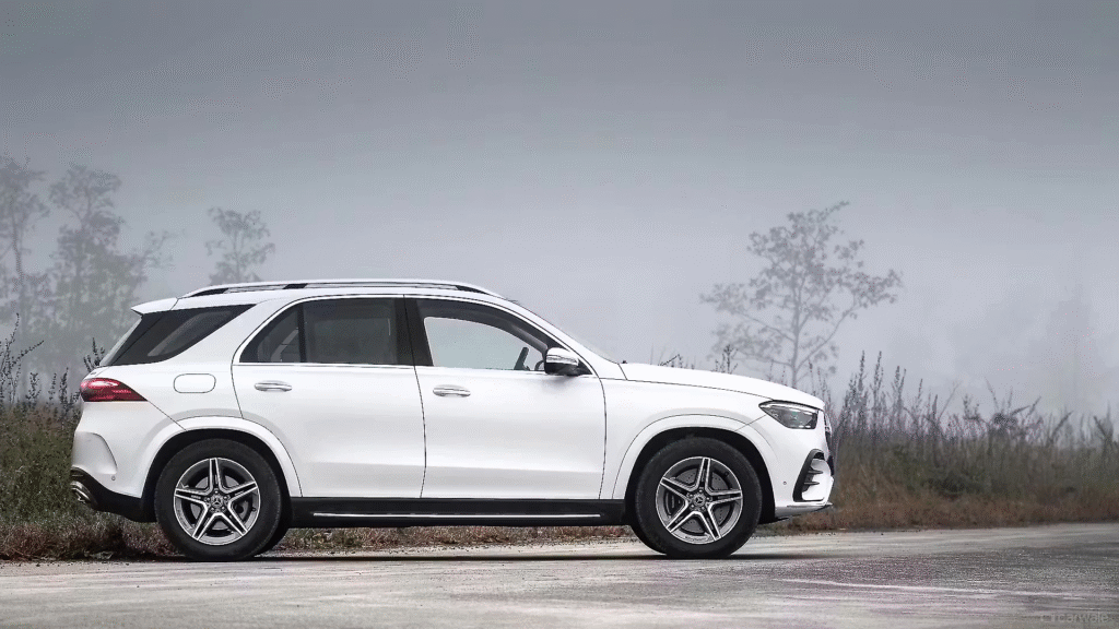 Mercedes Benz GLE Side View